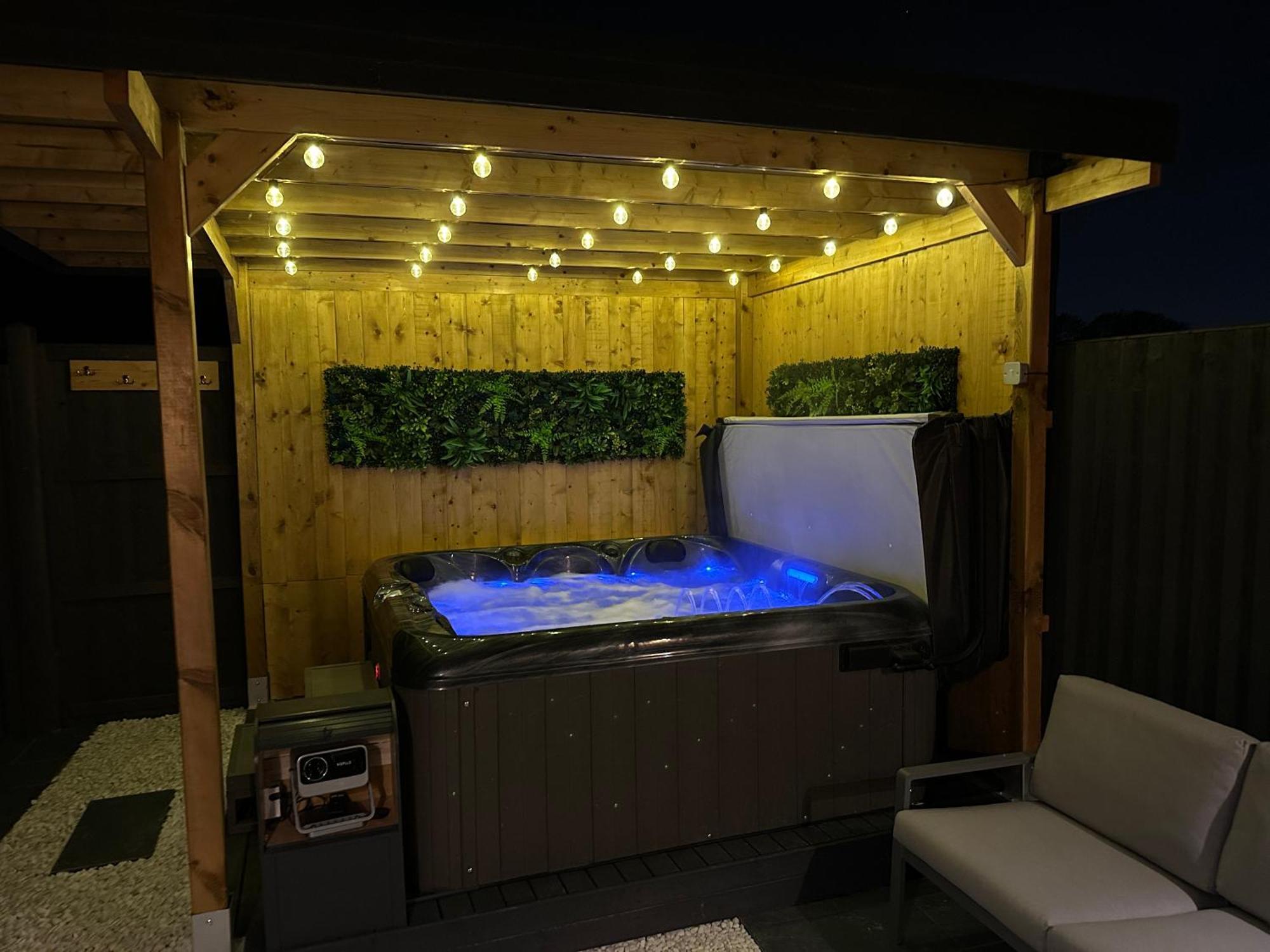 Wild & Free Hot Tub Retreat Dartford Exterior foto