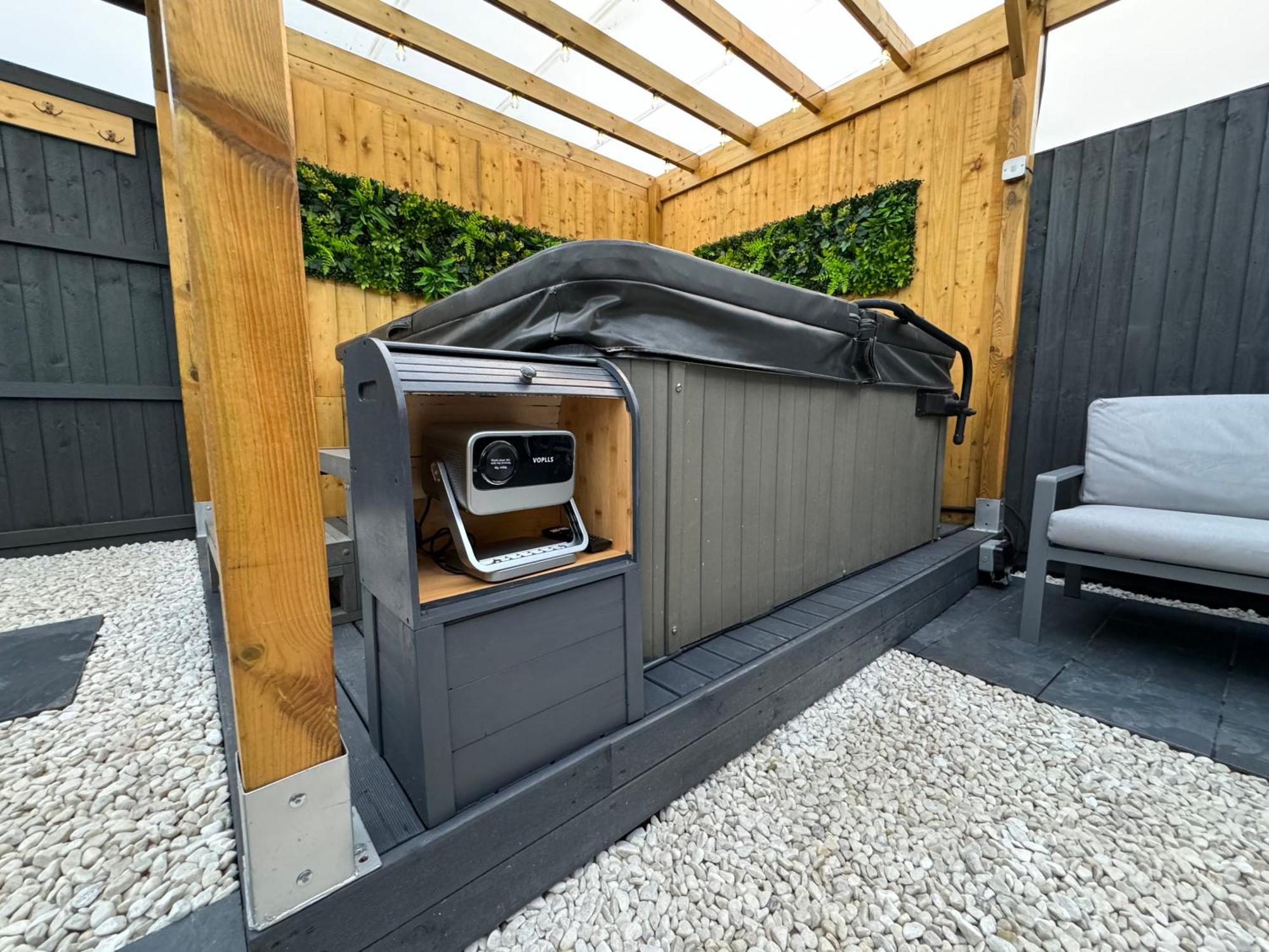 Wild & Free Hot Tub Retreat Dartford Exterior foto