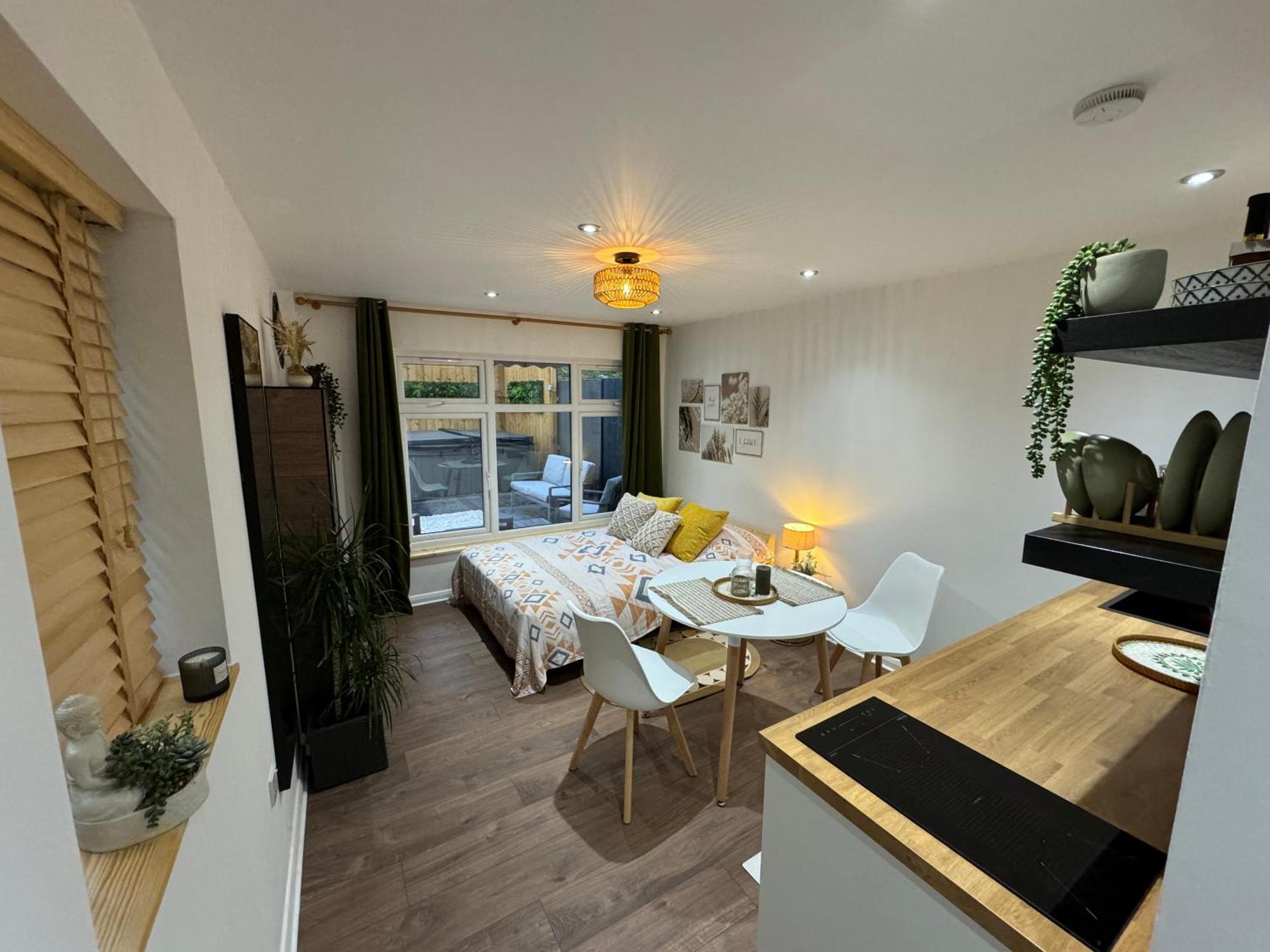 Wild & Free Hot Tub Retreat Dartford Exterior foto